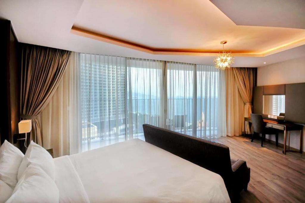 Luxury Seaview Panorama Nha Trang By Luna Екстериор снимка