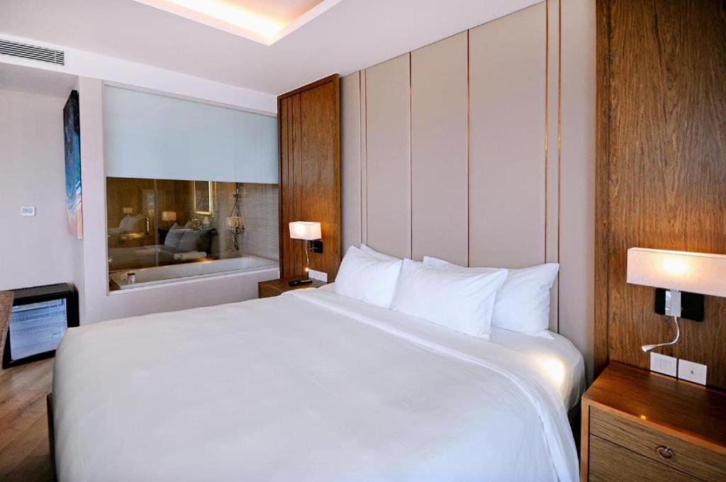 Luxury Seaview Panorama Nha Trang By Luna Екстериор снимка
