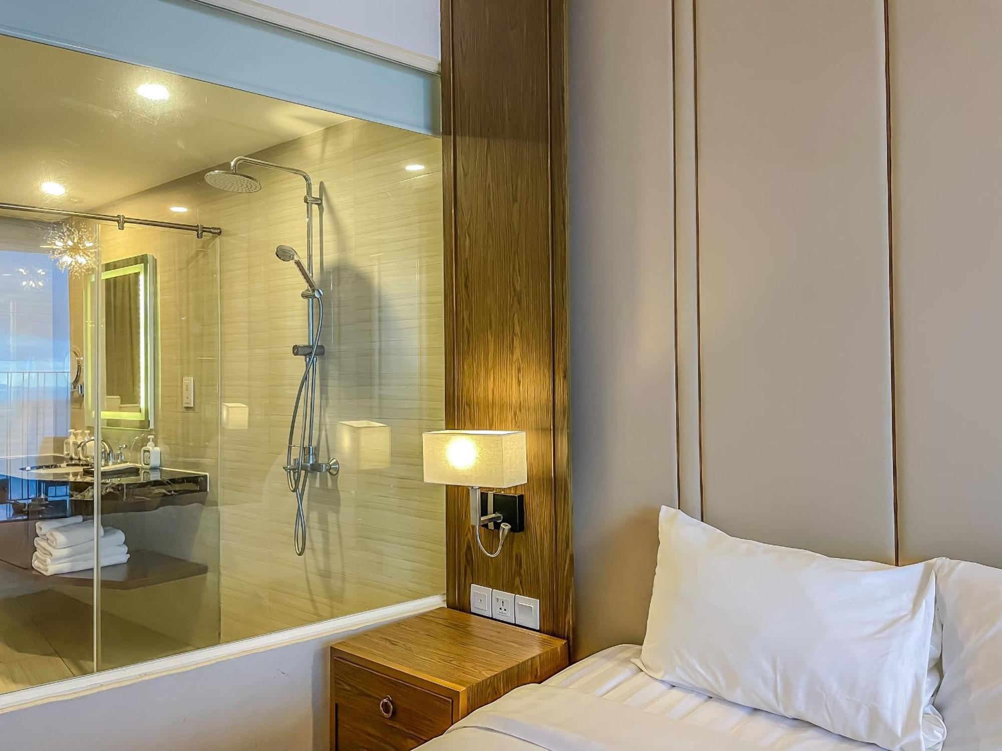 Luxury Seaview Panorama Nha Trang By Luna Екстериор снимка